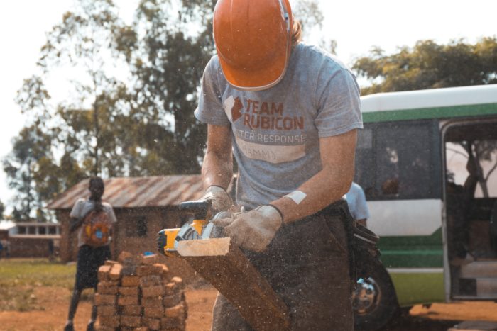 commercial construction contractor